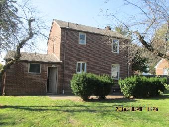 585 S Schenley Ave, Youngstown, OH 44509