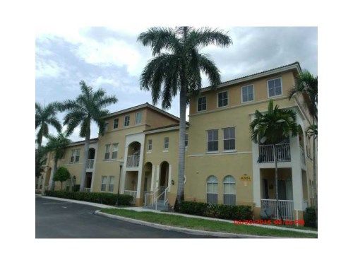 4381 SW 160TH AV # 101, Hollywood, FL 33027