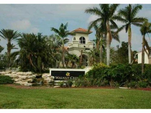 1895 NW 79 TE # 1895, Hollywood, FL 33024