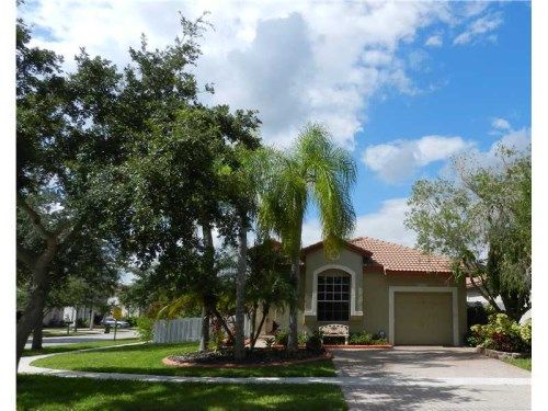 19220 NW 14 ST, Hollywood, FL 33029