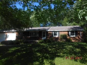 33 Nora St, Clark, PA 16113