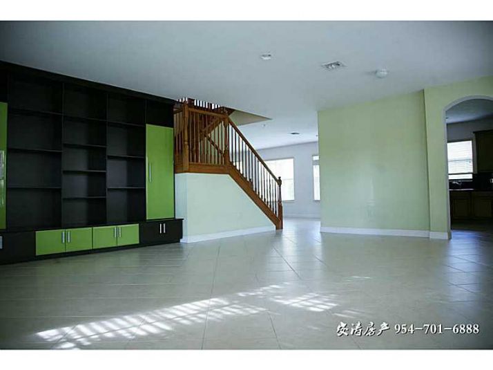 4901 SW 173 AV, Hollywood, FL 33029