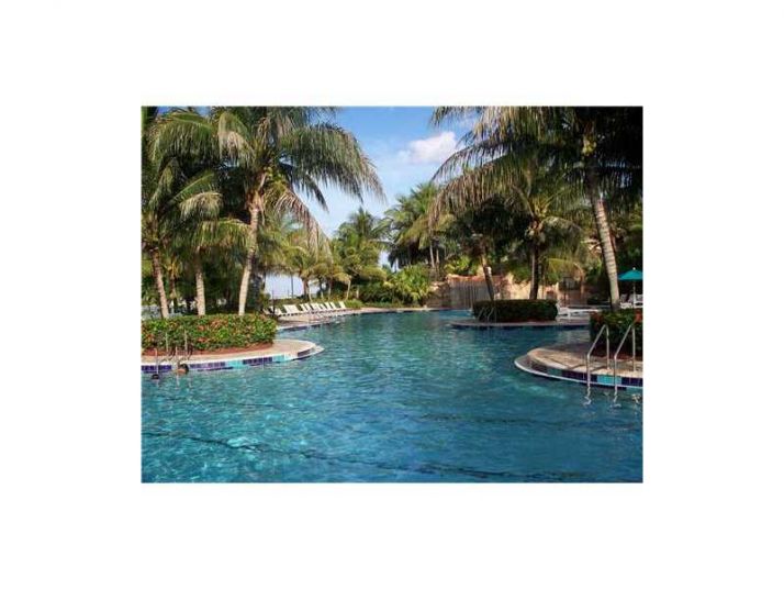 15781 SW 53 CT, Hollywood, FL 33027