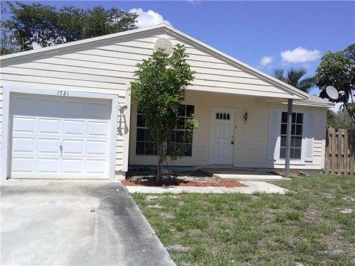1721 SW 84 AV, Hollywood, FL 33025