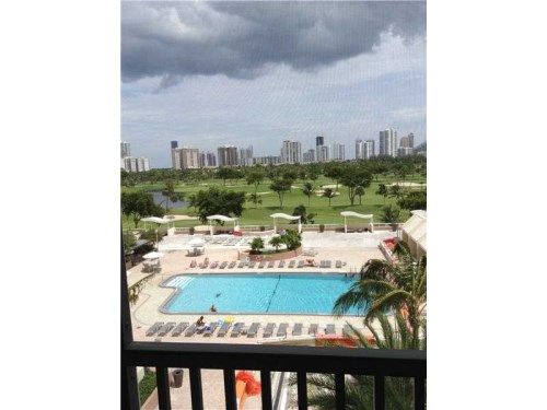20301 W COUNTRY CLUB DR # 727, Miami, FL 33180