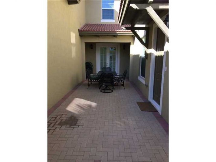 1420 SW 147 AV # 5140, Hollywood, FL 33027
