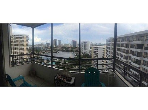 600 THREE ISLANDS BL # 1718, Hallandale, FL 33009