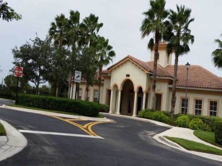 15116 54TH ST, Hollywood, FL 33027