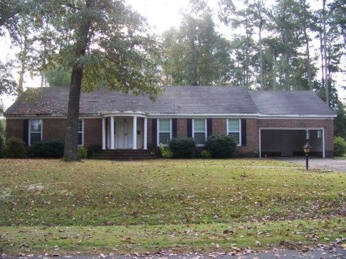 202 Pineridge Dr, Greenville, NC 27858