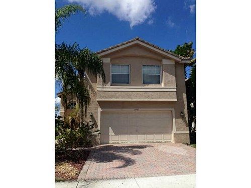 14961 SW 20 ST, Hollywood, FL 33027