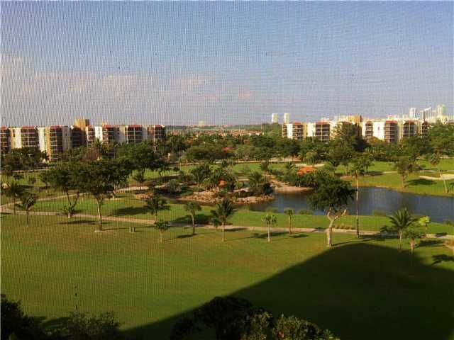 20379 W COUNTRY CLUB DR # 831, Miami, FL 33180