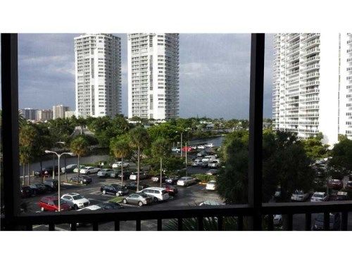 3731 N COUNTRY CLUB DR # 428, Miami, FL 33180