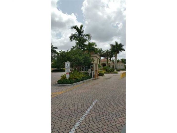 12847 SW 31 CT # 155, Hollywood, FL 33027