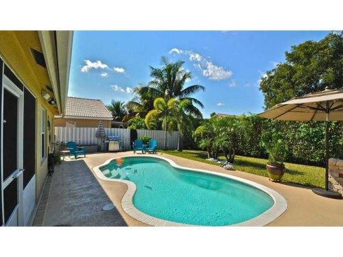 2286 NW 208 TE, Hollywood, FL 33029