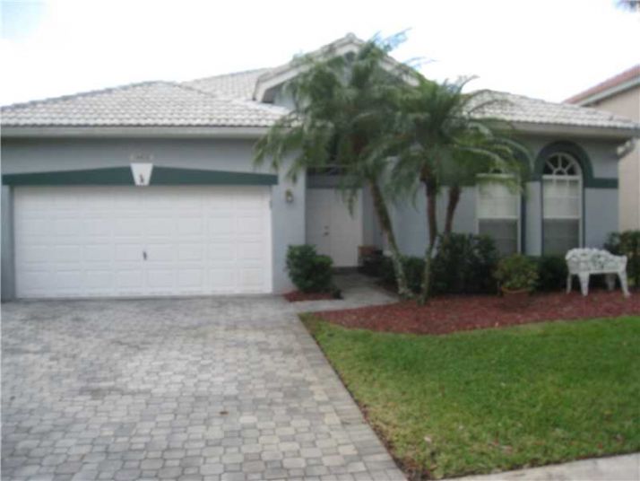 16432 SW 1 CT, Hollywood, FL 33027