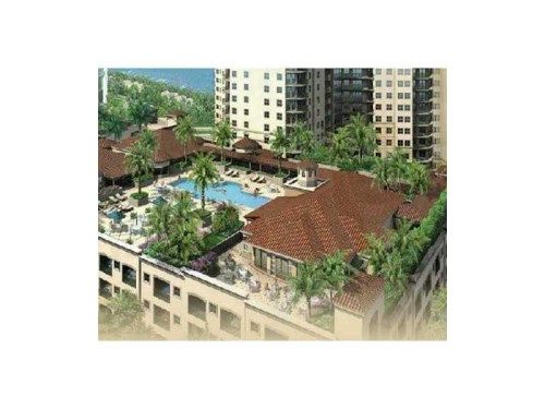 19900 E COUNTRY CLUB DR # 711, Miami, FL 33180
