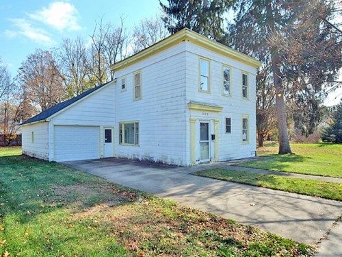 508 Niles Street N, Paw Paw, MI 49079