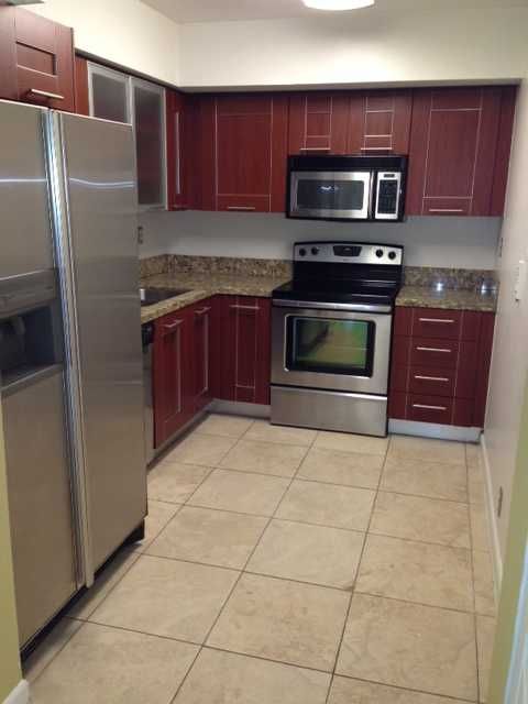 3300 NE 191 ST # LP08, Miami, FL 33180
