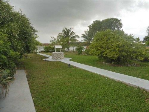 1648 NW 208 WY, Hollywood, FL 33029