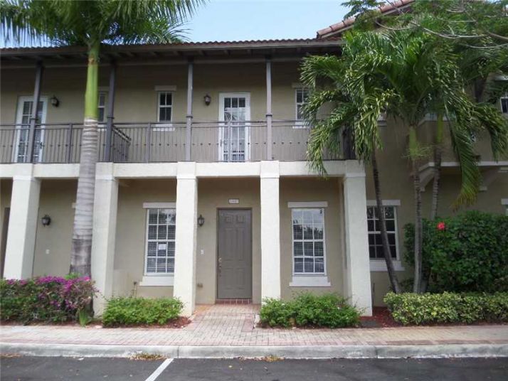 14621 SW 7TH ST # 3, Hollywood, FL 33027