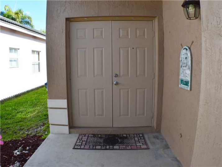 1010 BLUEWOOD TE, Fort Lauderdale, FL 33327