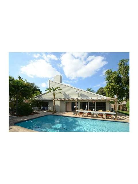 461 NW 79 AV, Fort Lauderdale, FL 33324