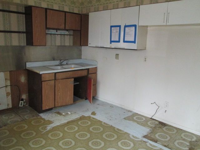 1603 E Detroit St, New Buffalo, MI 49117