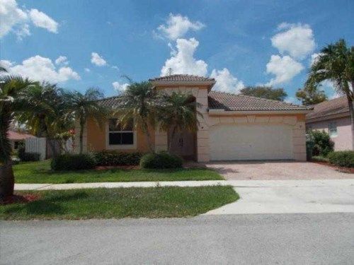 4990 SW 133RD AV, Hollywood, FL 33027