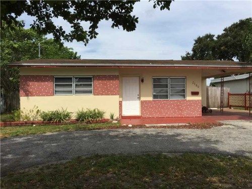 2140 N 56 AV, Hollywood, FL 33021