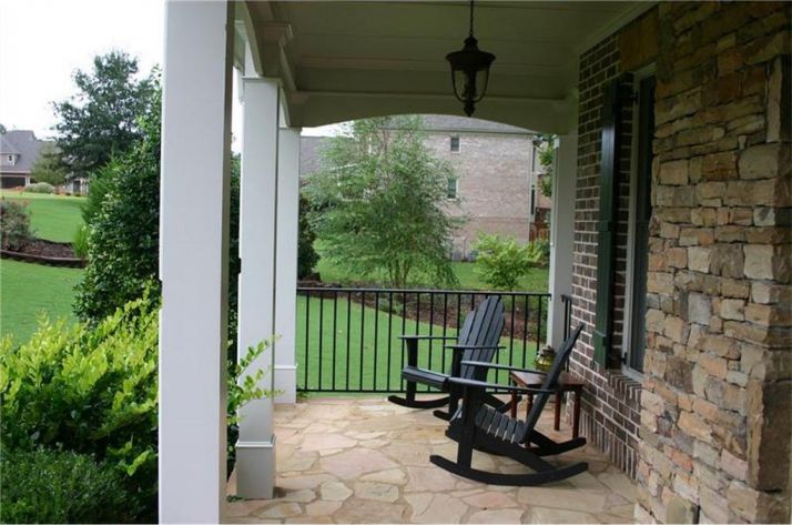 6025 Lakeaires Drive, Cumming, GA 30040