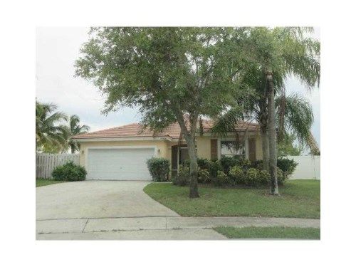 18486 NW 24 ST, Hollywood, FL 33029