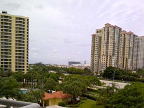 3300 NE 192 ST # 601, Miami, FL 33180