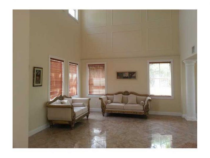 16181 36TH ST, Hollywood, FL 33027