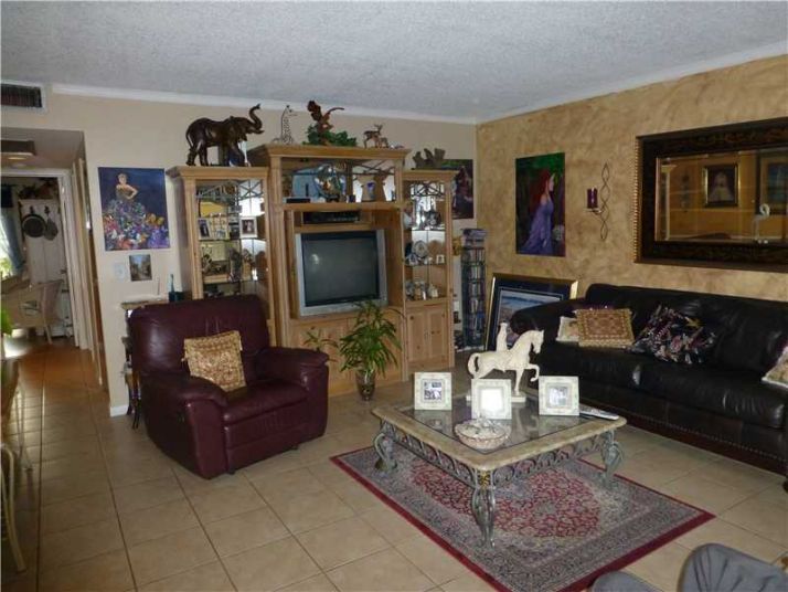 750 SW 133 TE # 202C, Hollywood, FL 33027