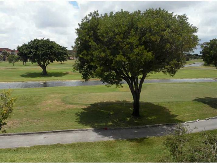 1300 SW 125 AV # 315K, Hollywood, FL 33027