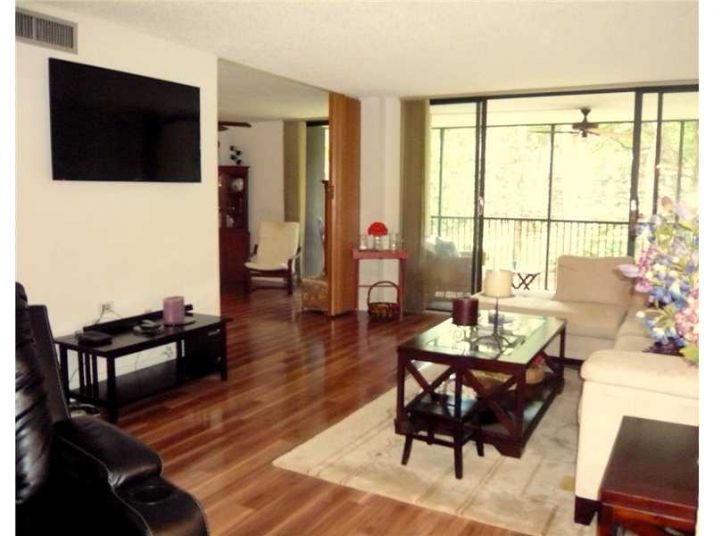 2814 N 46 AV # 277H, Hollywood, FL 33021