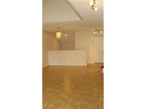 4629 NW 97 PL # 157, Miami, FL 33178