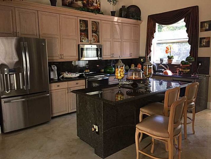 14868 SW 42 ST, Hollywood, FL 33027