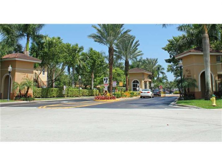 15645 SW 39 STREET # 239, Hollywood, FL 33027