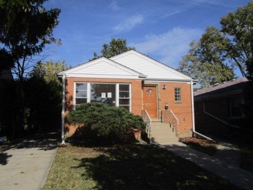 7804 W Oakton St, Niles, IL 60714