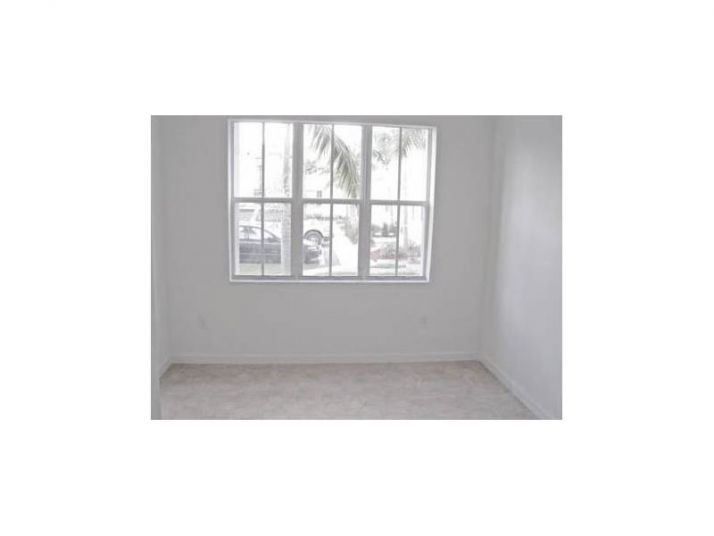 230 SE 29 AVE # 4, Homestead, FL 33033