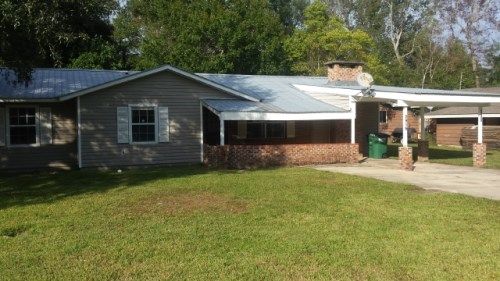 2919 Dantzler St, Moss Point, MS 39563