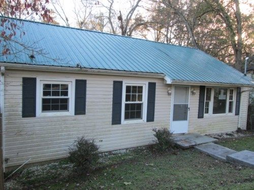 224 S Elmwood St, Rossville, GA 30741