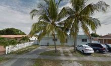 915 W 69 PL Hialeah, FL 33014