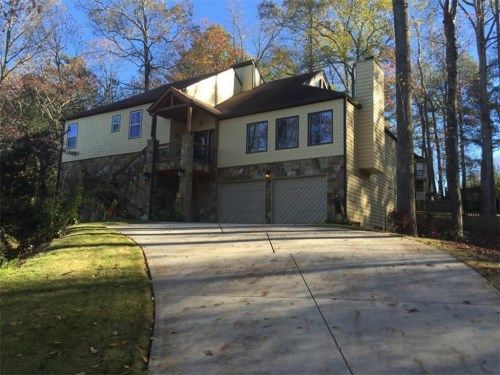 100 Skyland Drive, Roswell, GA 30075