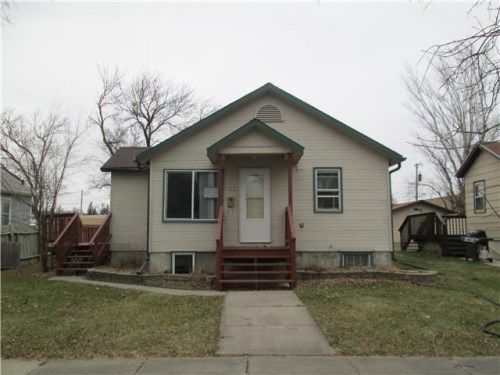 122 2nd Ave W, West Fargo, ND 58078