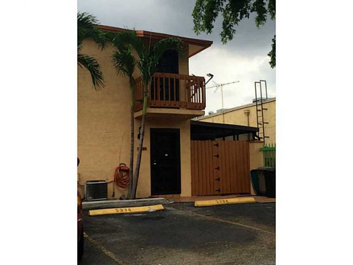 5334 W 23 CT # 16-1, Hialeah, FL 33016