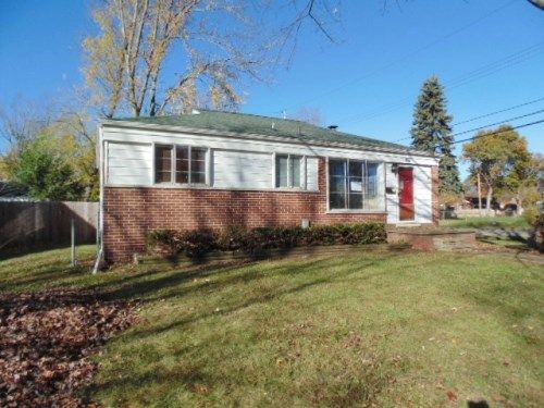 2525 Barstow Rd, Lansing, MI 48906