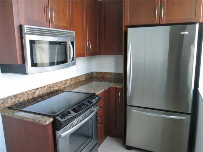 350 N FEDERAL HY # TH103, Boynton Beach, FL 33435
