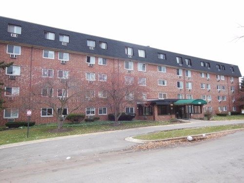 5011 Valley Ln Apt 308, Streamwood, IL 60107